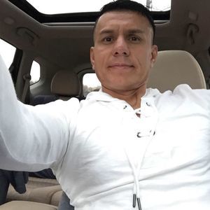 Meet your Posher, Santos